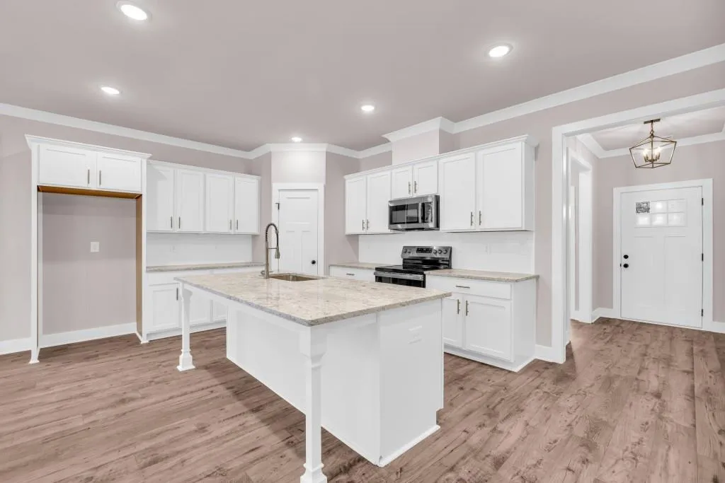 Hartwell, Georgia 30643, United States, 5 Bedrooms Bedrooms, ,4 BathroomsBathrooms,Residential,Active,163392