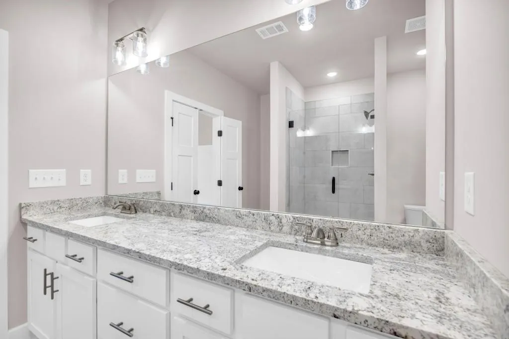 Hartwell, Georgia 30643, United States, 5 Bedrooms Bedrooms, ,4 BathroomsBathrooms,Residential,Active,163392