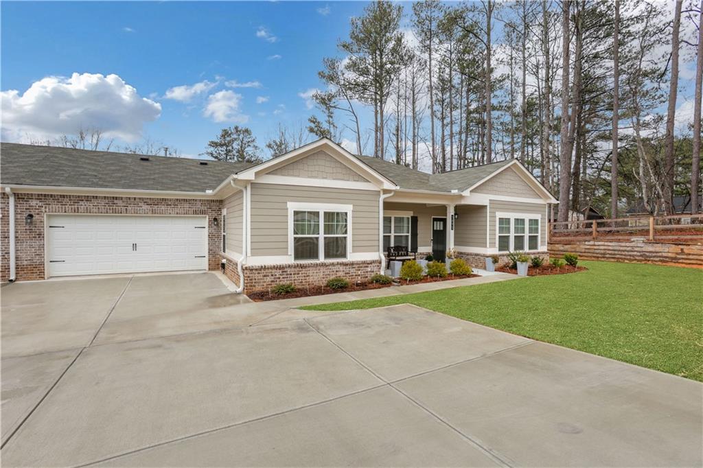 3895 Shelleydale Drive, Powder Springs, Georgia image 2
