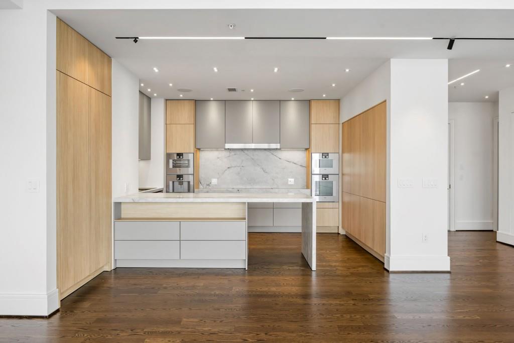 1065 Peachtree Street NE 3504