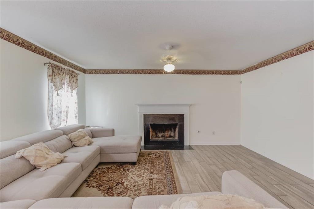 5070 Bridle Point Parkway