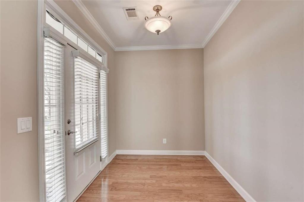 961 Cambron Commons Trace