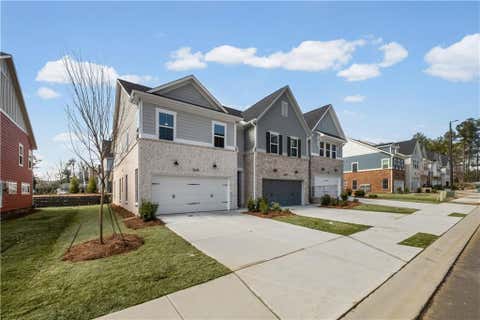 Townhouse For Sale - 5669 Tillman Way<br/> Powder Springs, GA 30127