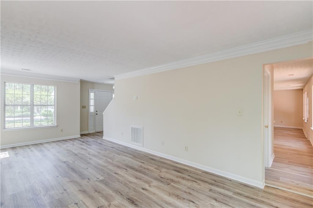 11205 Abbotts Station Drive, Duluth, Georgia image 9