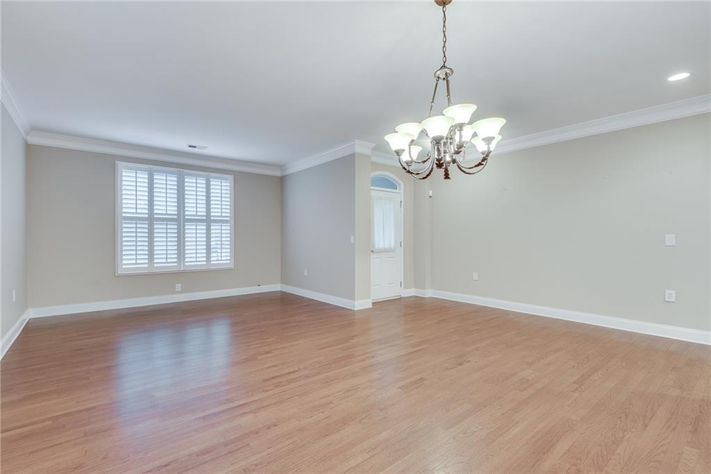 6245 Milton Drive, Cumming, Georgia image 10
