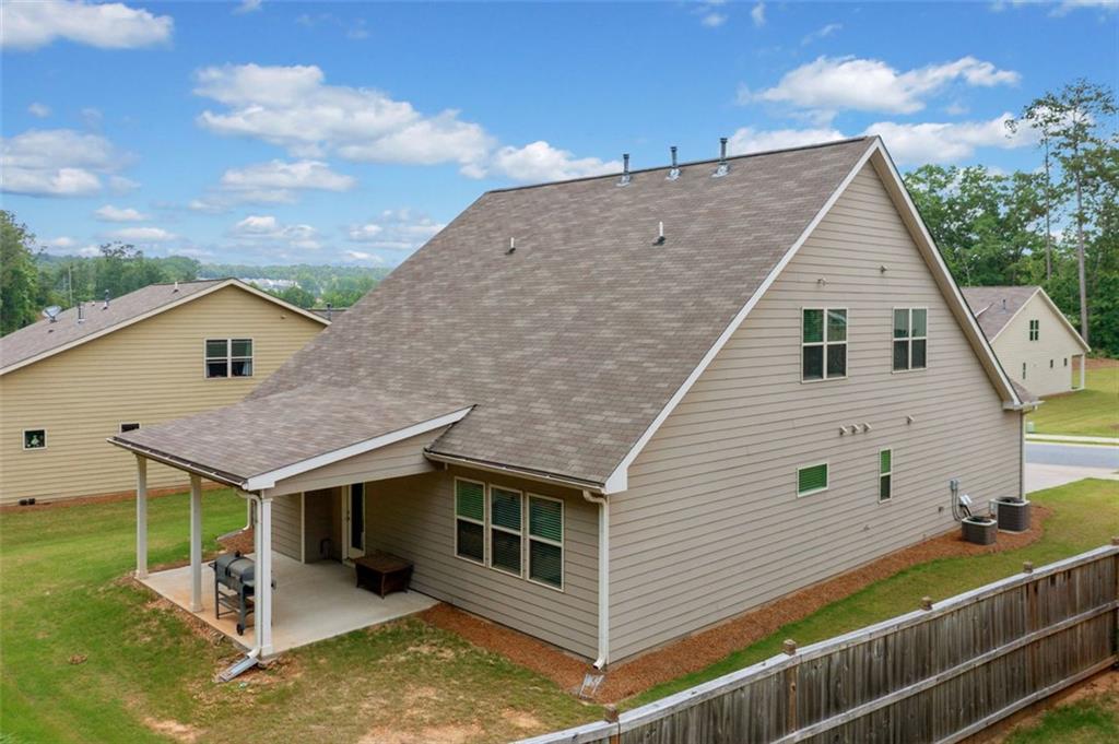 151 ROLLING HILLS Place