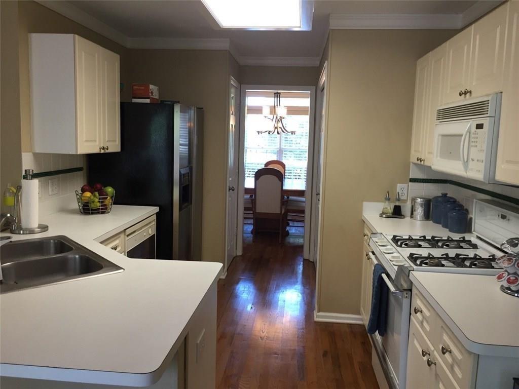 MORTON CHASE - Residential Lease