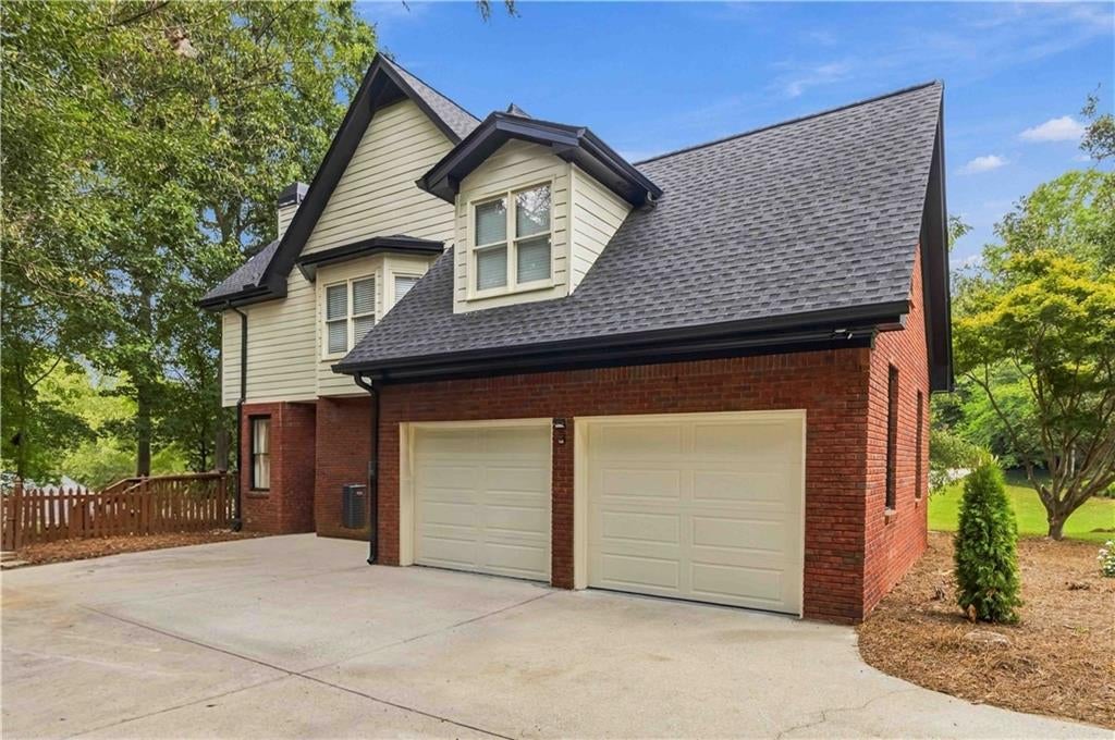 3355 Kates Way