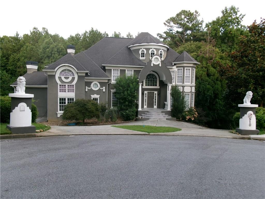 910 Woodward Park Drive