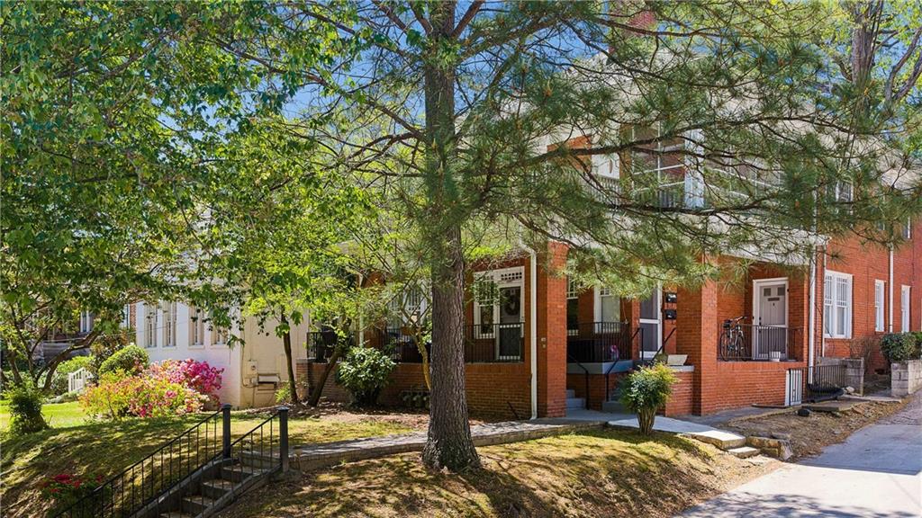 Photo 1 of 48 — 1164 Orme Circle NE, Atlanta, GA 30306