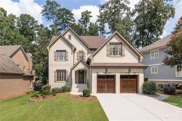 2657 VALVEDERE DR NE, BROOKHAVEN, GA 30319 - Image 0bbfe19aeccbfe3c73965eb3ae57c2c8/4232628976