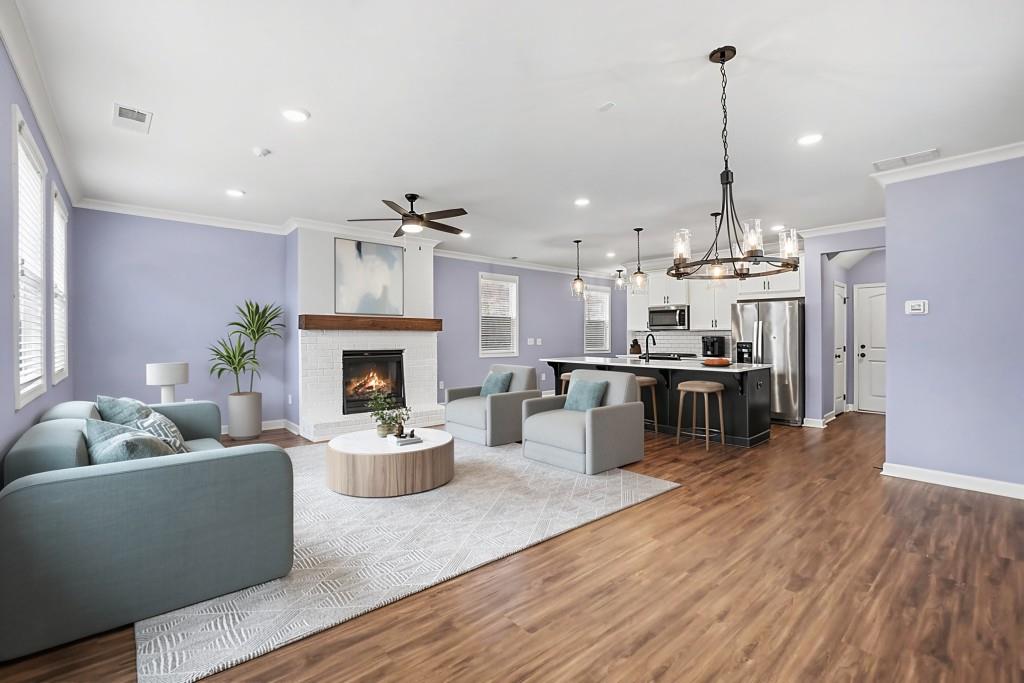 3723 Silvery Way