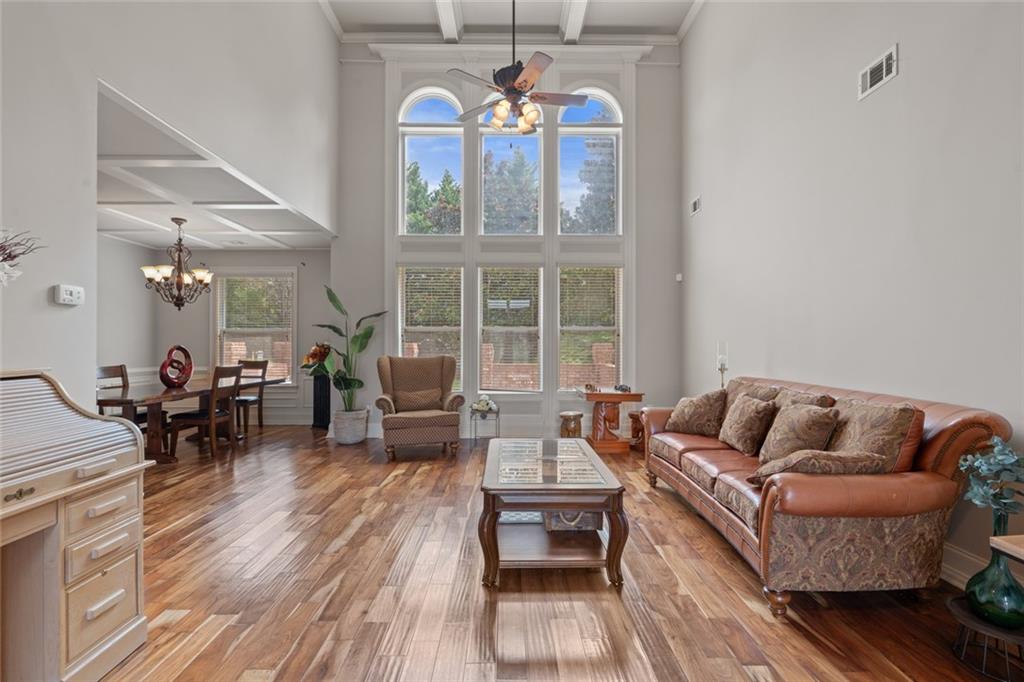 1132 Venetian Lane
