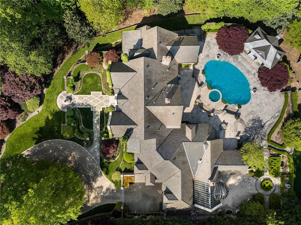 3685 Paces Ferry Road NW