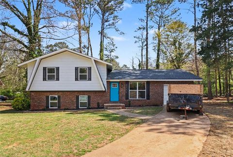 8778 Homewood Court Riverdale GA 30274