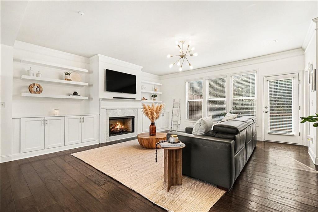 6432 Brookside Boulevard SE