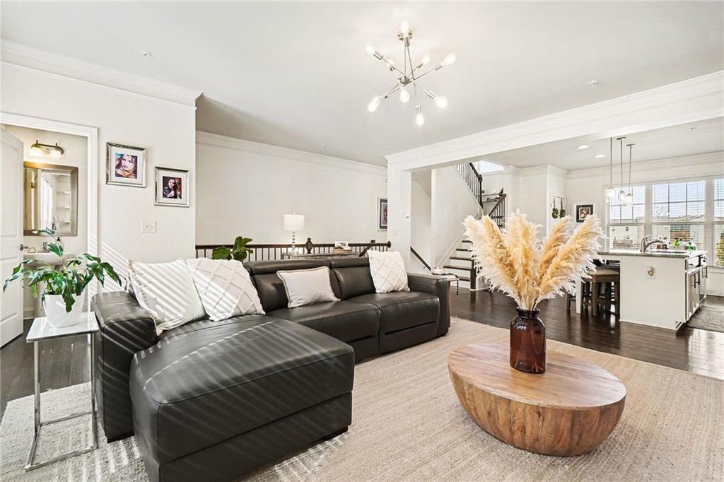 6432 Brookside Boulevard SE