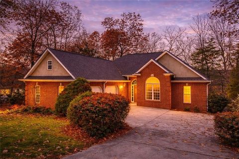 Homes For Sale - 82 Thornwood Court<br/> Ellijay, GA 30540