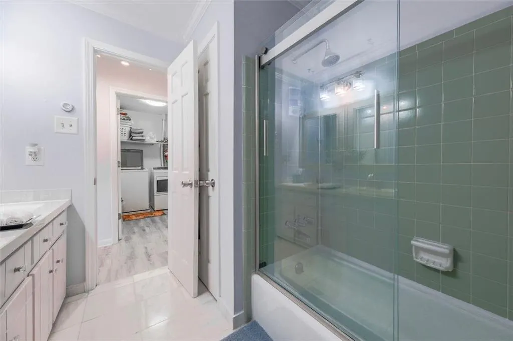 Riverdale, Georgia 30296, United States, 4 Bedrooms Bedrooms, ,3 BathroomsBathrooms,Residential,Active,201450