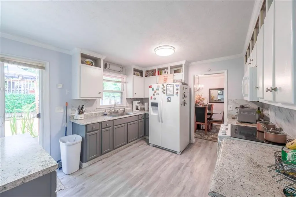 Riverdale, Georgia 30296, United States, 4 Bedrooms Bedrooms, ,3 BathroomsBathrooms,Residential,Active,201450