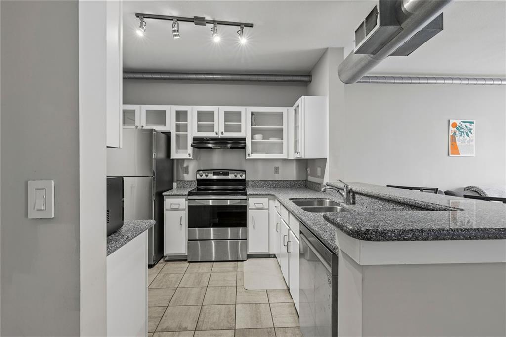 800 Peachtree Street NE 1517