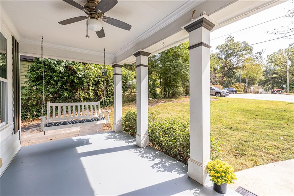 377 Eleanor Street SE