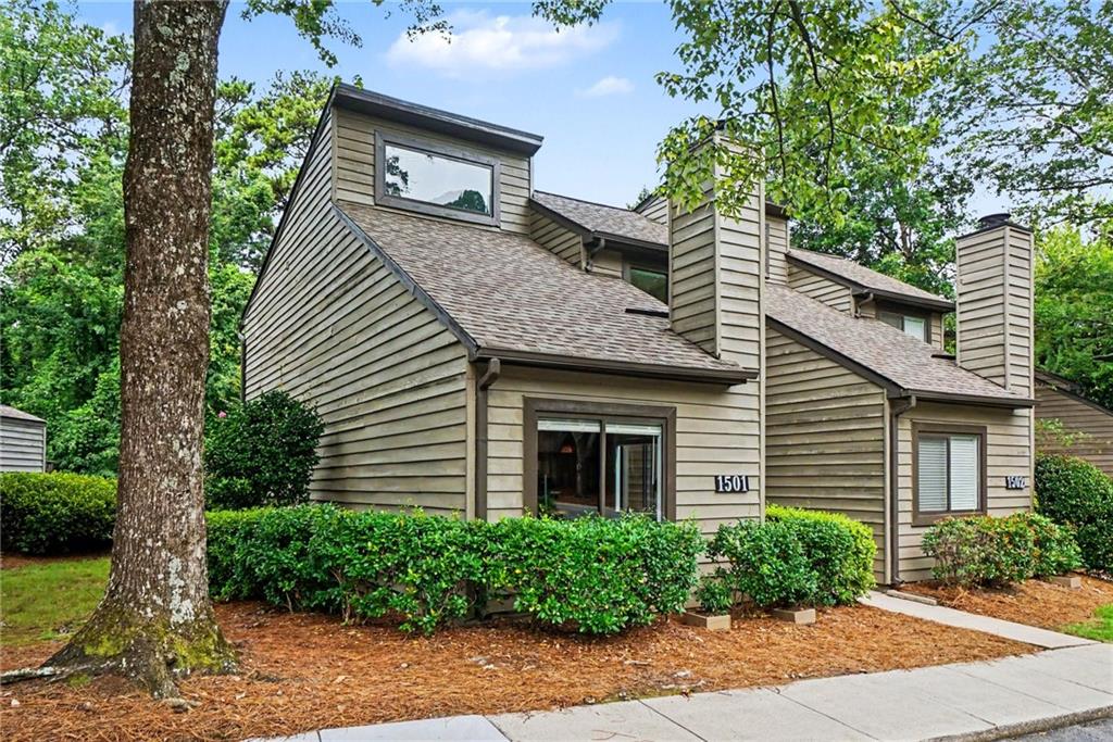 1501 Cedar Chase Lane NE