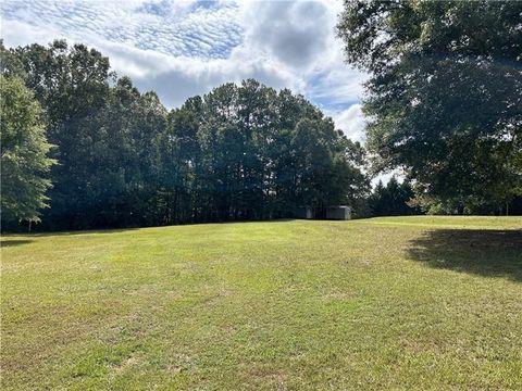 A home in Powder Springs