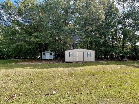 A home in Powder Springs