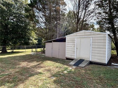 A home in Powder Springs