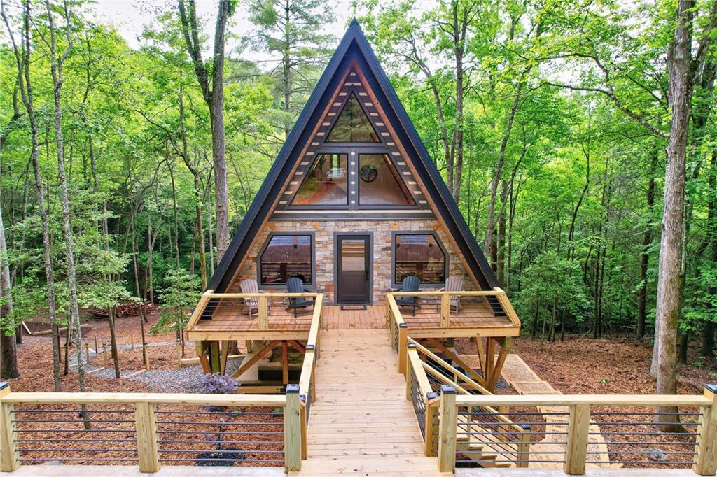 60 Bridle Path