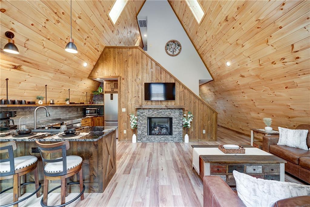 60 Bridle Path