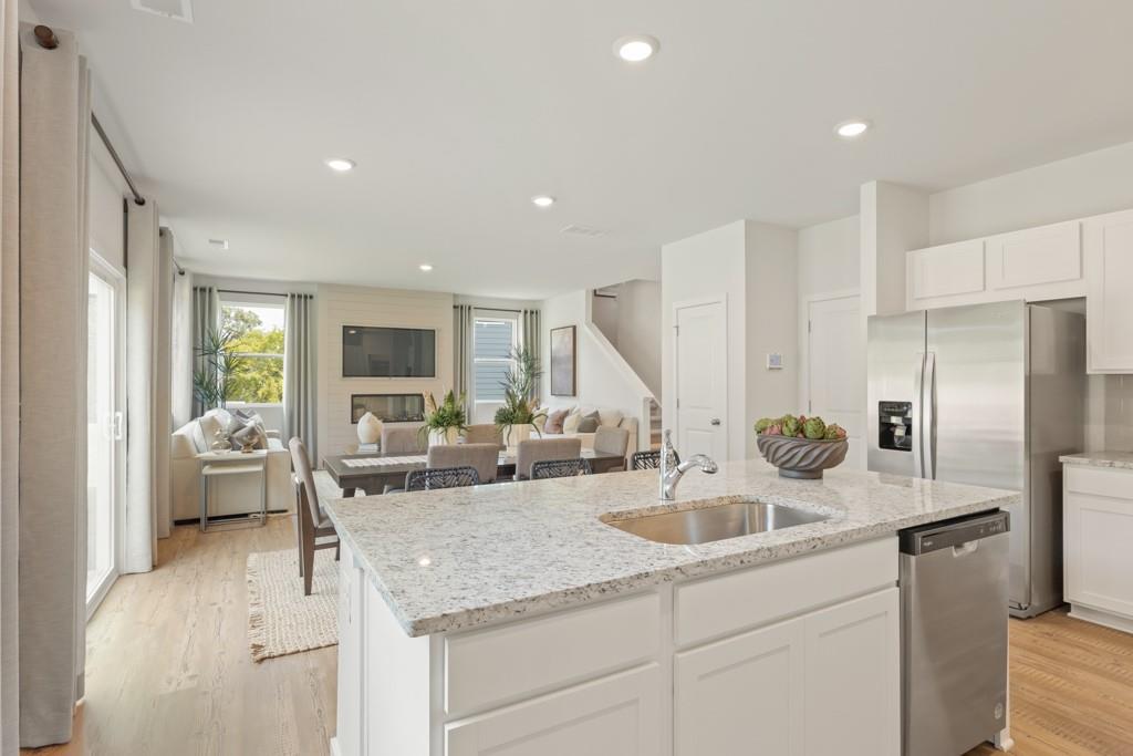 5523 Rosehall Place, Atlanta, Georgia image 9