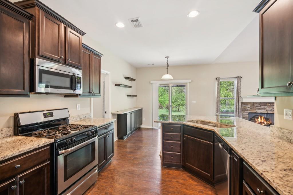 385 Red Hawk Drive, Dawsonville, Georgia image 13