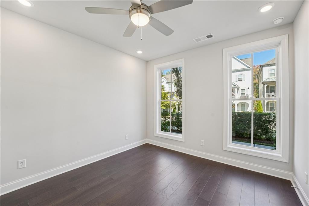 Towns on Thompson - Residential