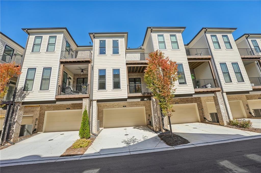 Towns on Thompson - Residential