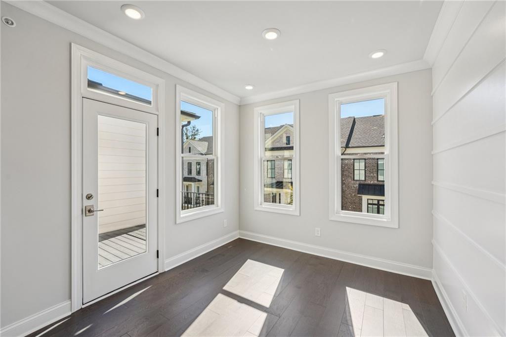 Towns on Thompson - Residential