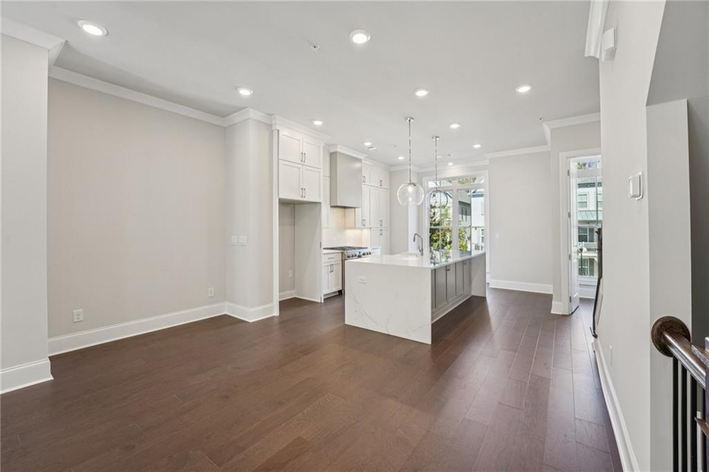 Towns on Thompson - Residential