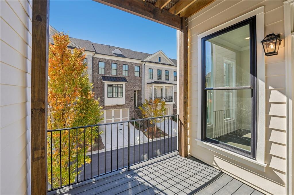 Towns on Thompson - Residential