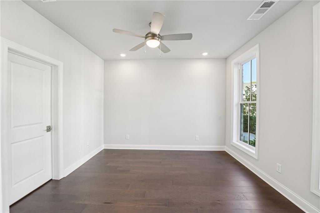 Towns on Thompson - Residential