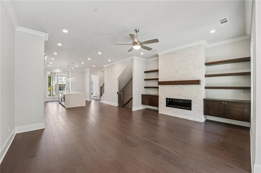 Towns on Thompson - Residential