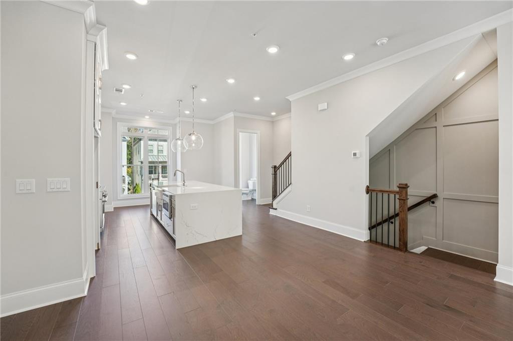 Towns on Thompson - Residential