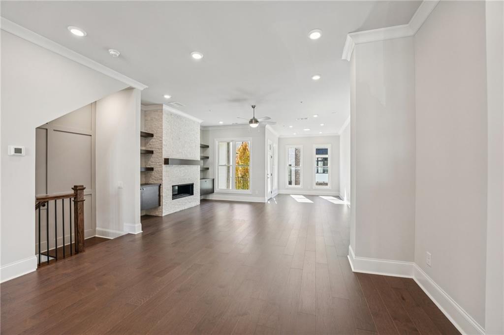 Towns on Thompson - Residential