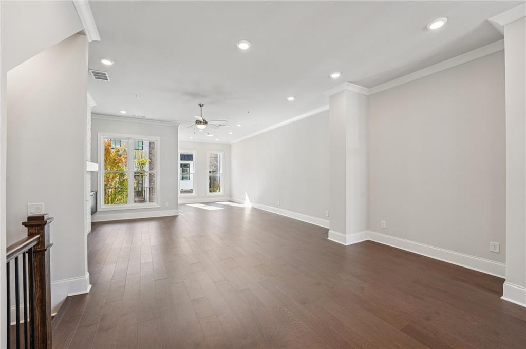 Towns on Thompson - Residential