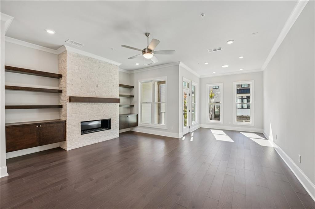 Towns on Thompson - Residential