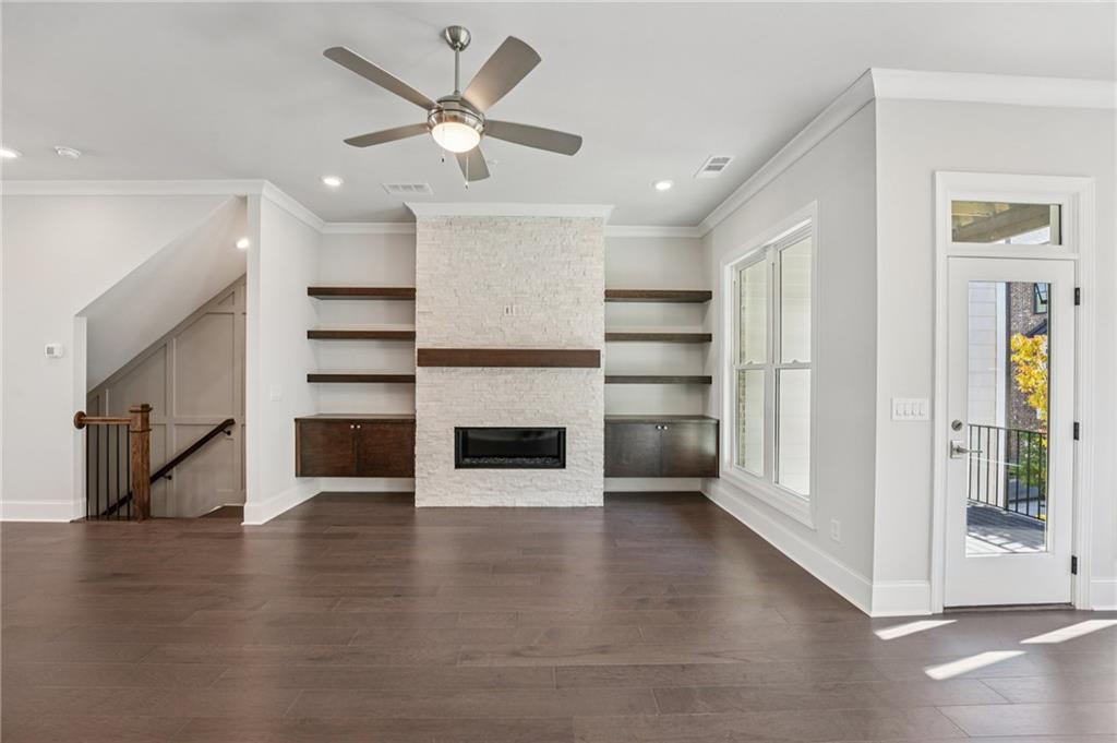 Towns on Thompson - Residential