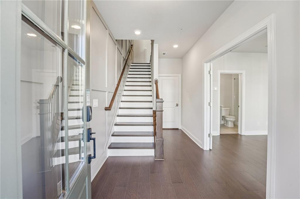 Towns on Thompson - Residential