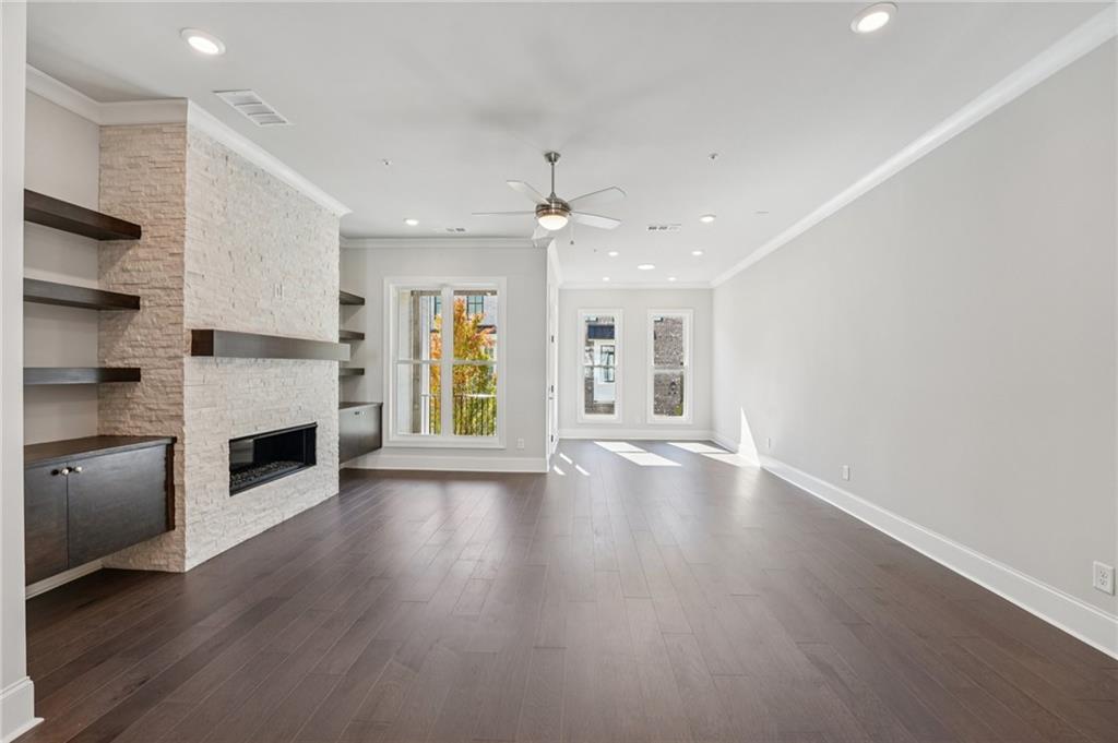 Towns on Thompson - Residential