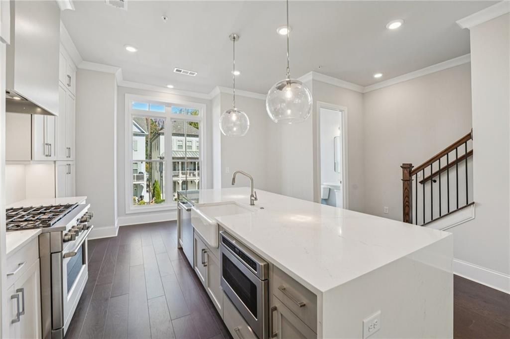 Towns on Thompson - Residential