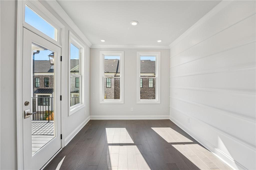 Towns on Thompson - Residential